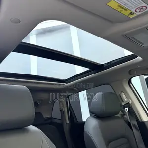 Honda CR-V 2023 White