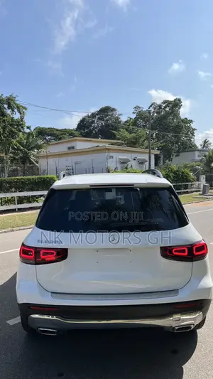Mercedes-Benz GLB-Class GLB 250 4MATIC 2022 White