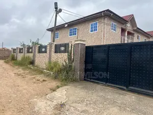 Furnished 8bdrm Apartment in Kasoa for sale