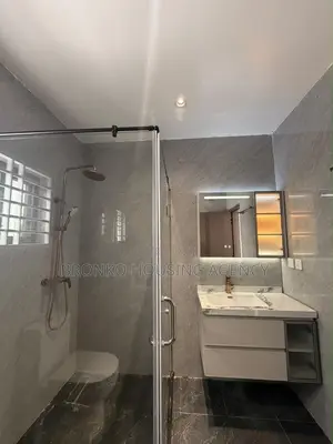 3bdrm House in Bronko Housing, Boundary Road Area for rent