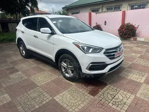 Hyundai Santa Fe 2018 White