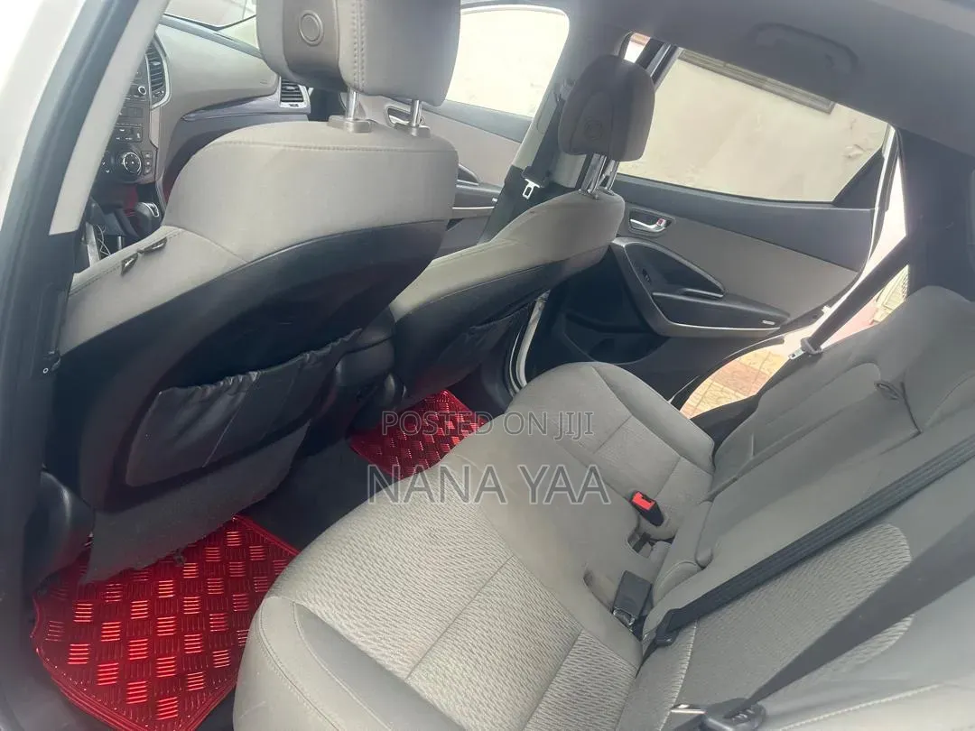 Hyundai Santa Fe 2018 White