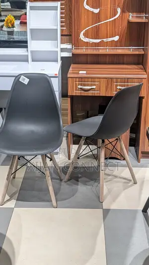 Modern Black Dining Chair – Wooden Legs | Stylish Comfortable