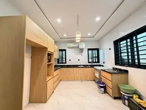 4bdrm House in Ashaley, School Junction for rent