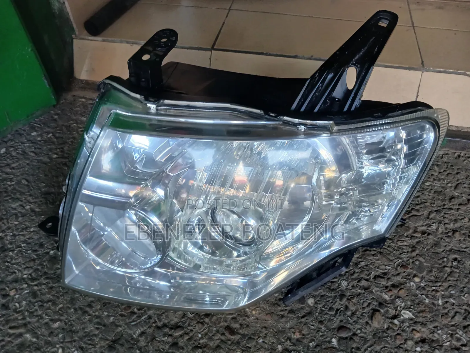 Mitsubishi Pajero 4N40 Headlight Left Sade Home Use