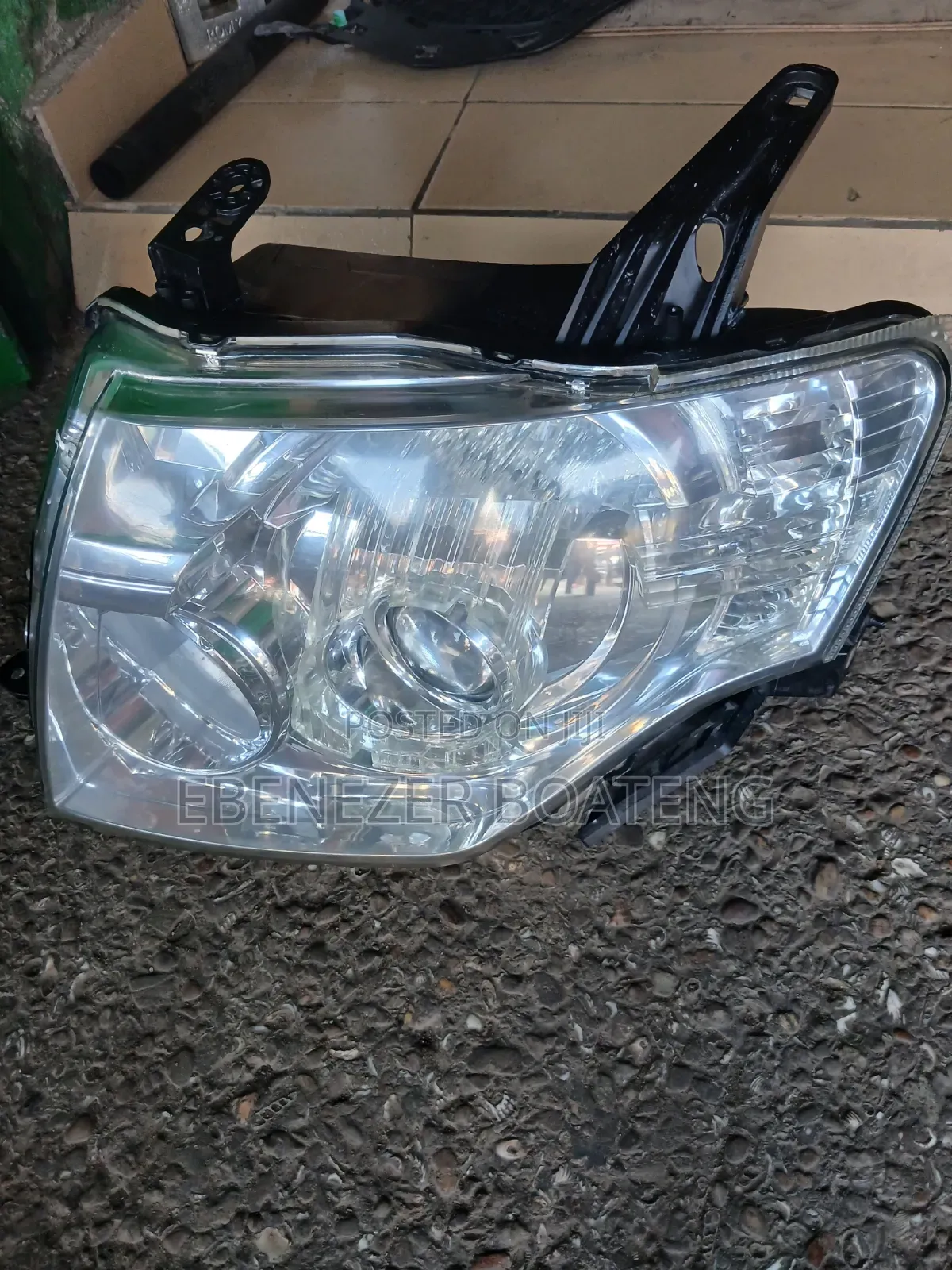 Mitsubishi Pajero 4N40 Headlight Left Sade Home Use