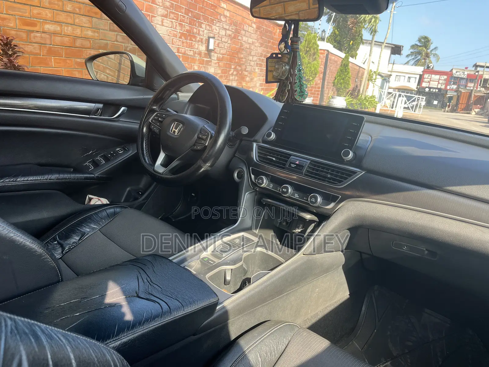 Honda Accord 2018 Off white