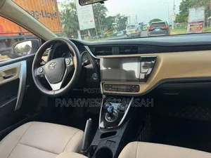 Toyota Levin 2018 Silver