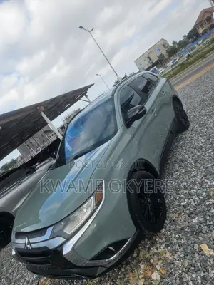Mitsubishi Outlander LE FWD 2020 Green