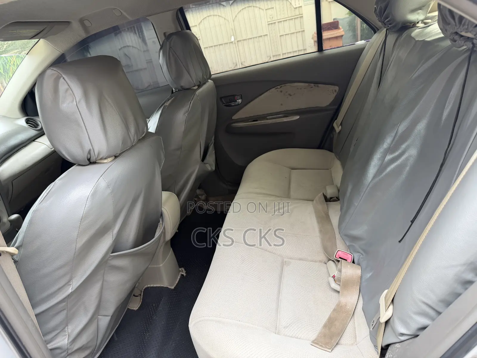 Toyota Belta 2012 Silver