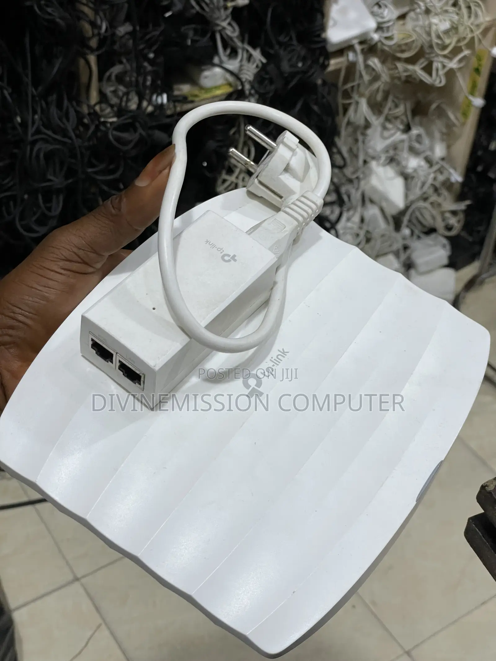 TP Link EAP225 Omada, AC 1350 Wireless  Band Gigabit .