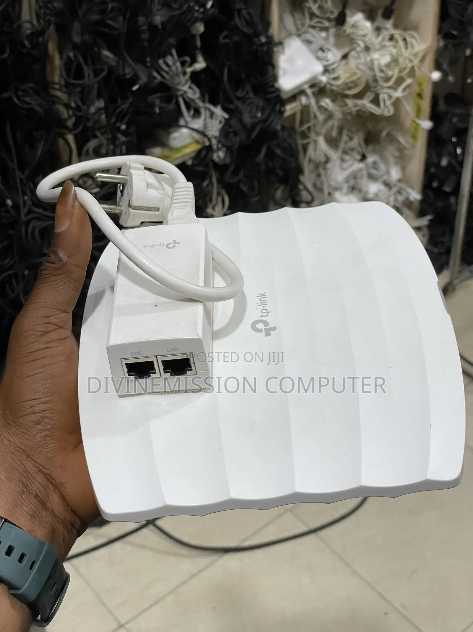 TP Link EAP225 Omada, AC 1350 Wireless  Band Gigabit .