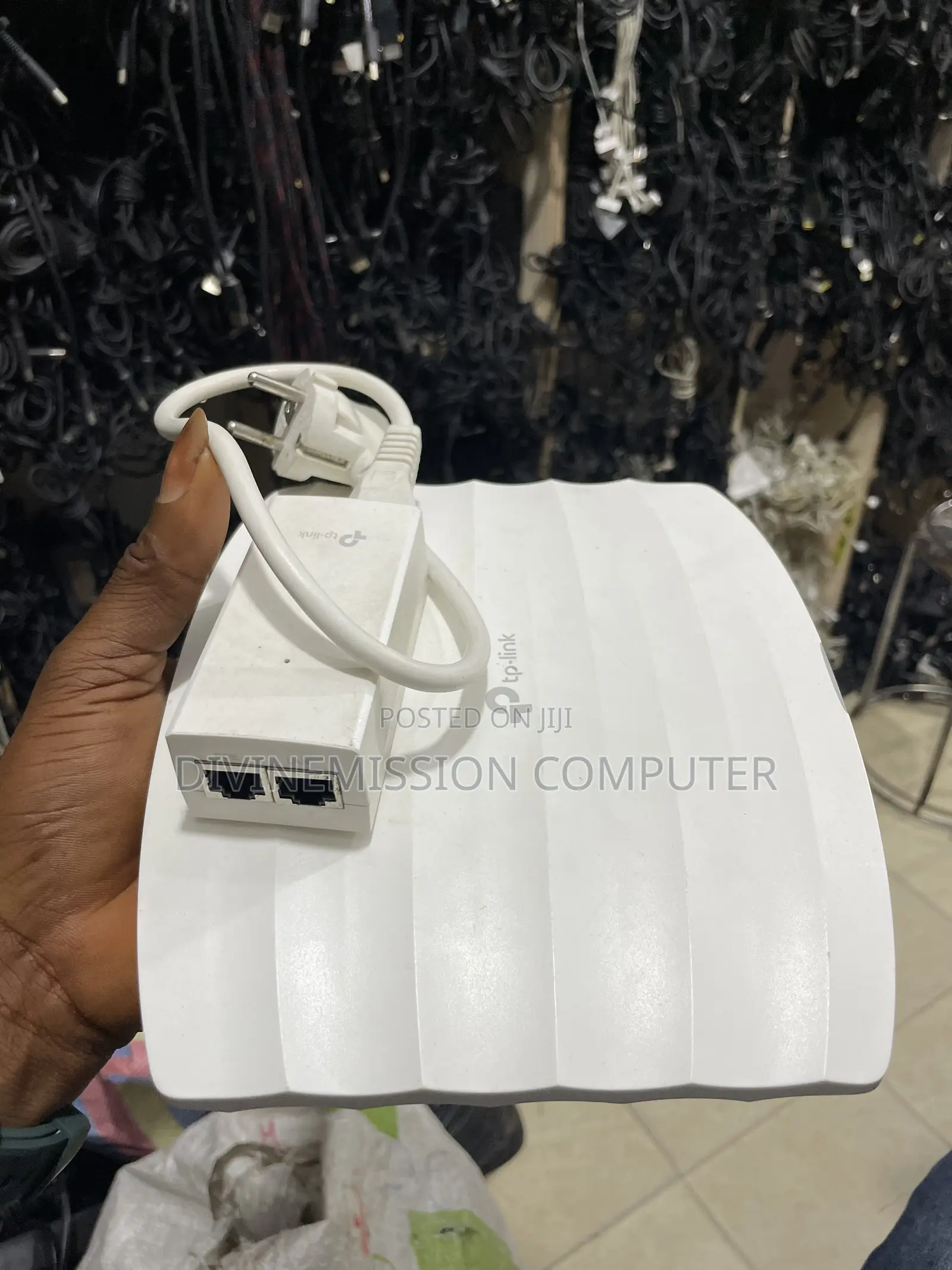 TP Link EAP225 Omada, AC 1350 Wireless  Band Gigabit .