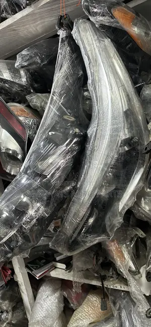 Toyota Yaris 2018-2019-2020-2021 Original Headlight Pair