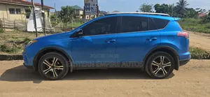 Toyota RAV4 SE AWD (2.5L 4cyl 6A) 2017 Blue