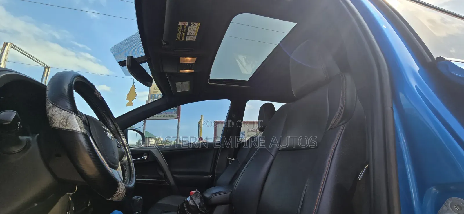 Toyota RAV4 SE AWD (2.5L 4cyl 6A) 2017 Blue