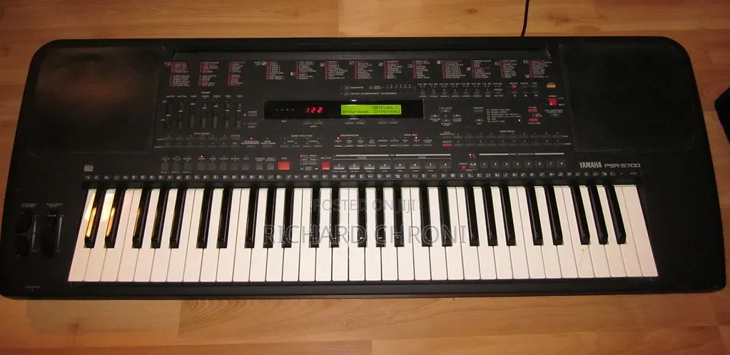 Yamaha PSR-5700 Keyboard