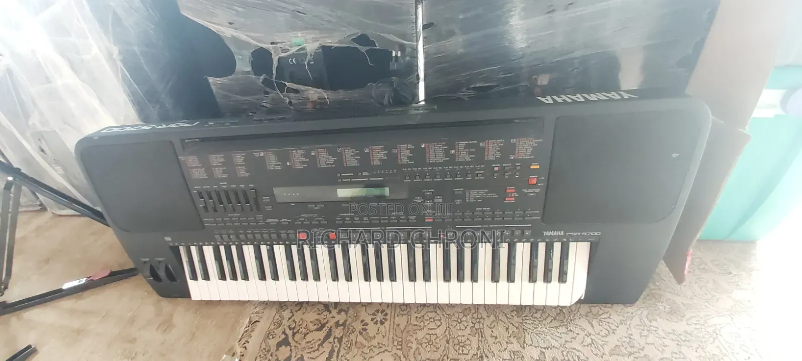 Yamaha PSR-5700 Keyboard