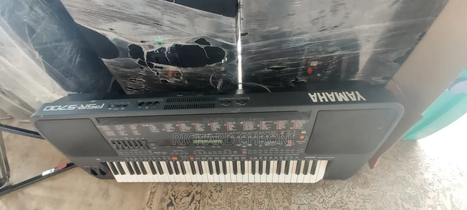 Yamaha PSR-5700 Keyboard