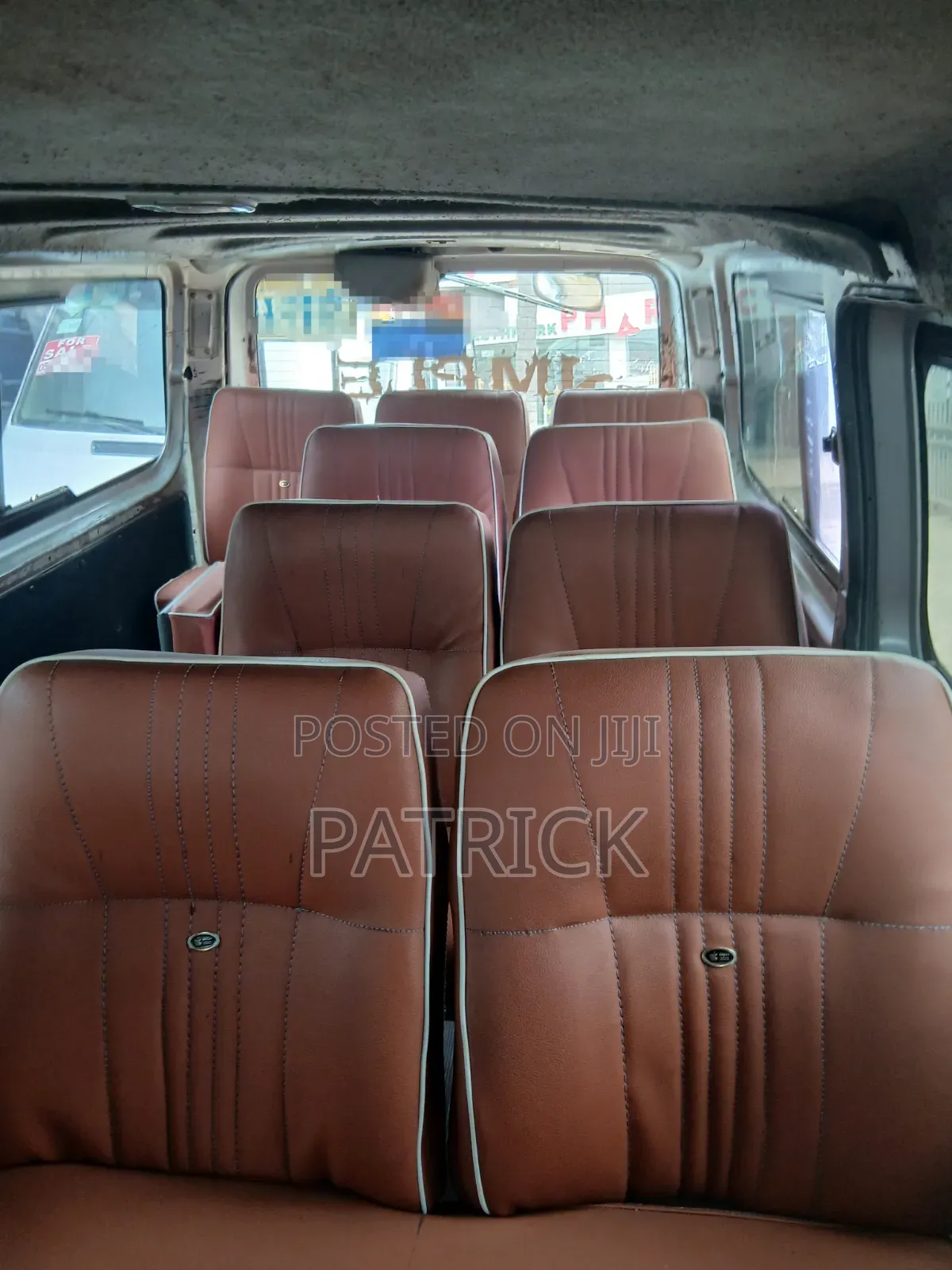 Nissan Caravan (Urvan) 2015 Silver