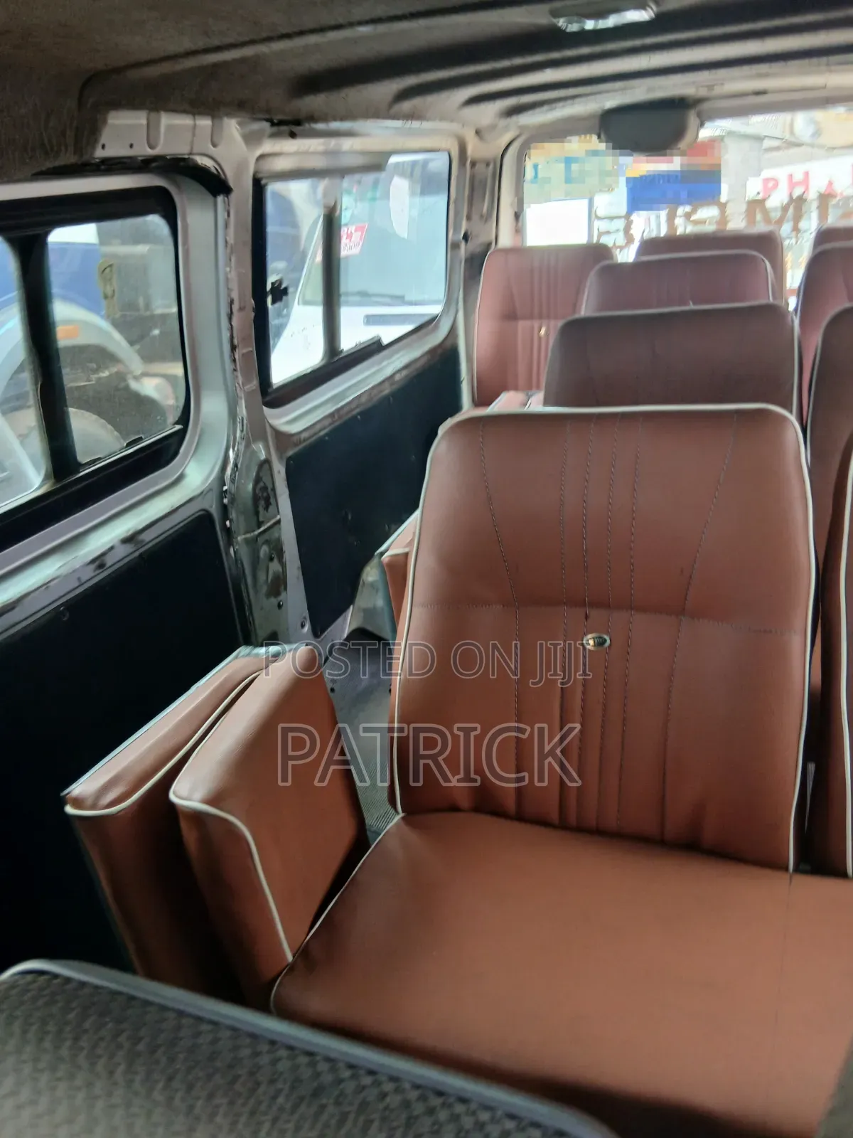 Nissan Caravan (Urvan) 2015 Silver