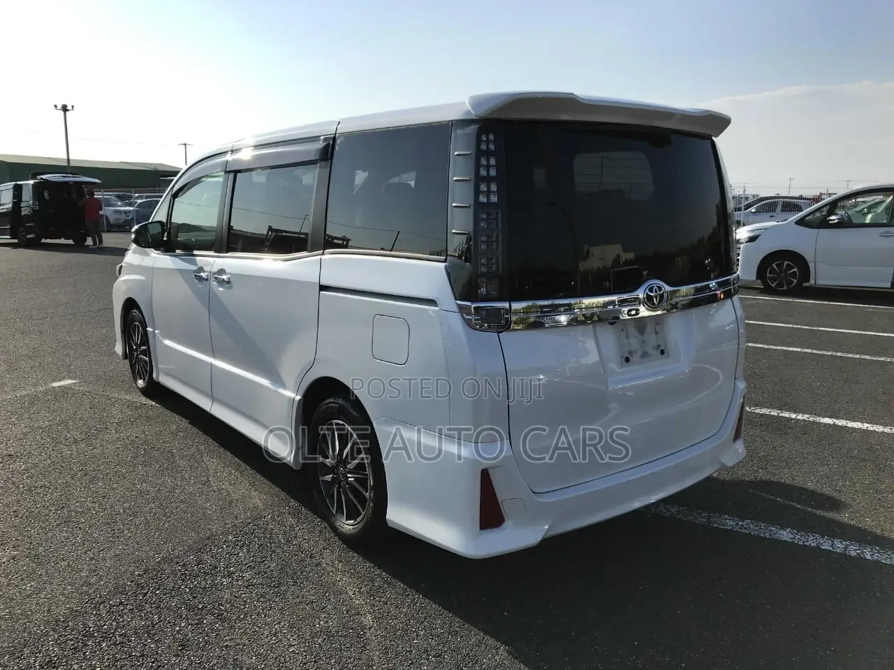 Toyota Voxy V 2WD 7-Seater 2019 White
