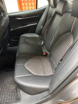 Toyota Camry SE (2.5L 4cyl 8A) 2019 Brown