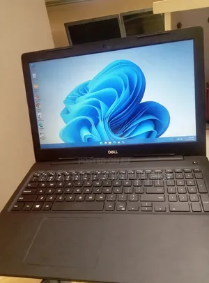 Laptop Dell Latitude 3590 8GB Intel Core i7 HDD+SSD 500GB