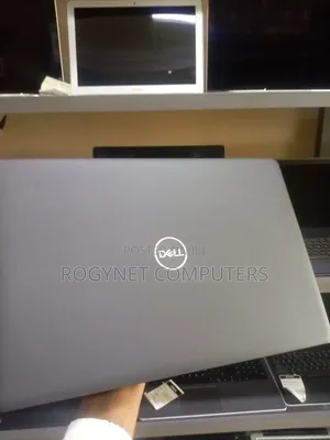 Laptop Dell Latitude 3590 8GB Intel Core i7 HDD+SSD 500GB