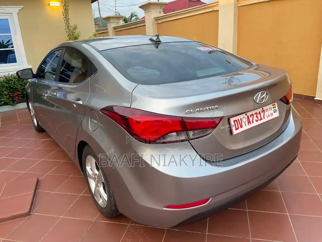 Hyundai Elantra SE Sedan FWD (1.8L 4cyl 6A) 2016 Silver