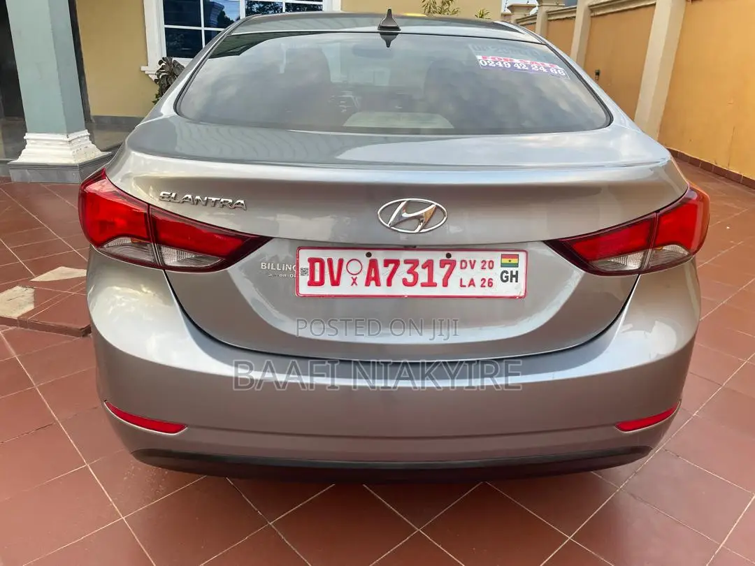 Hyundai Elantra SE Sedan FWD (1.8L 4cyl 6A) 2016 Silver
