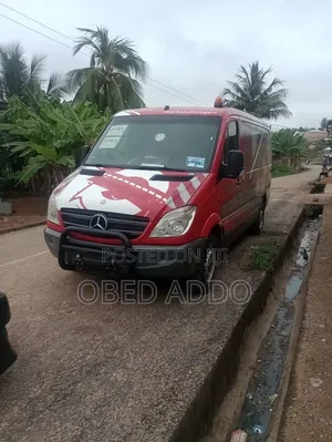 Mercedes-Benz Sprinter 2011 Black