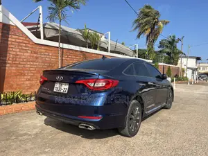 Hyundai Sonata Limited 2.0T Seban (2.0L 4cyl 6A) 2016 Blue