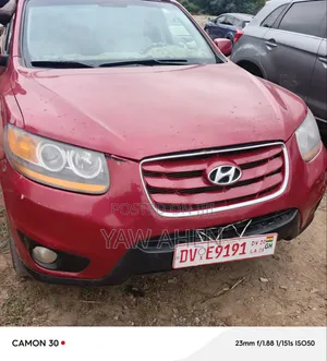 Hyundai Santa Fe 2018 Red