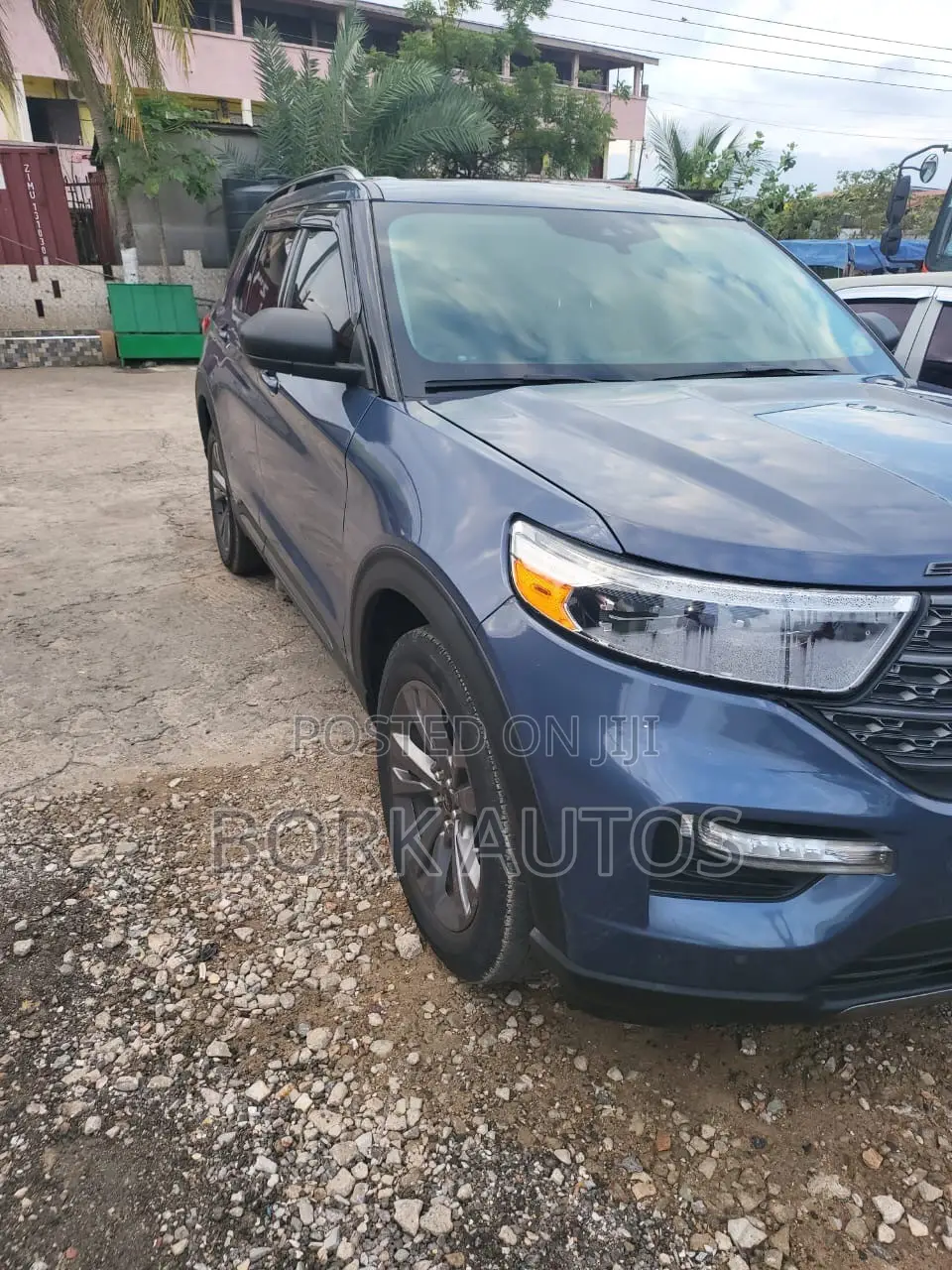 Ford Explorer 2022 Blue