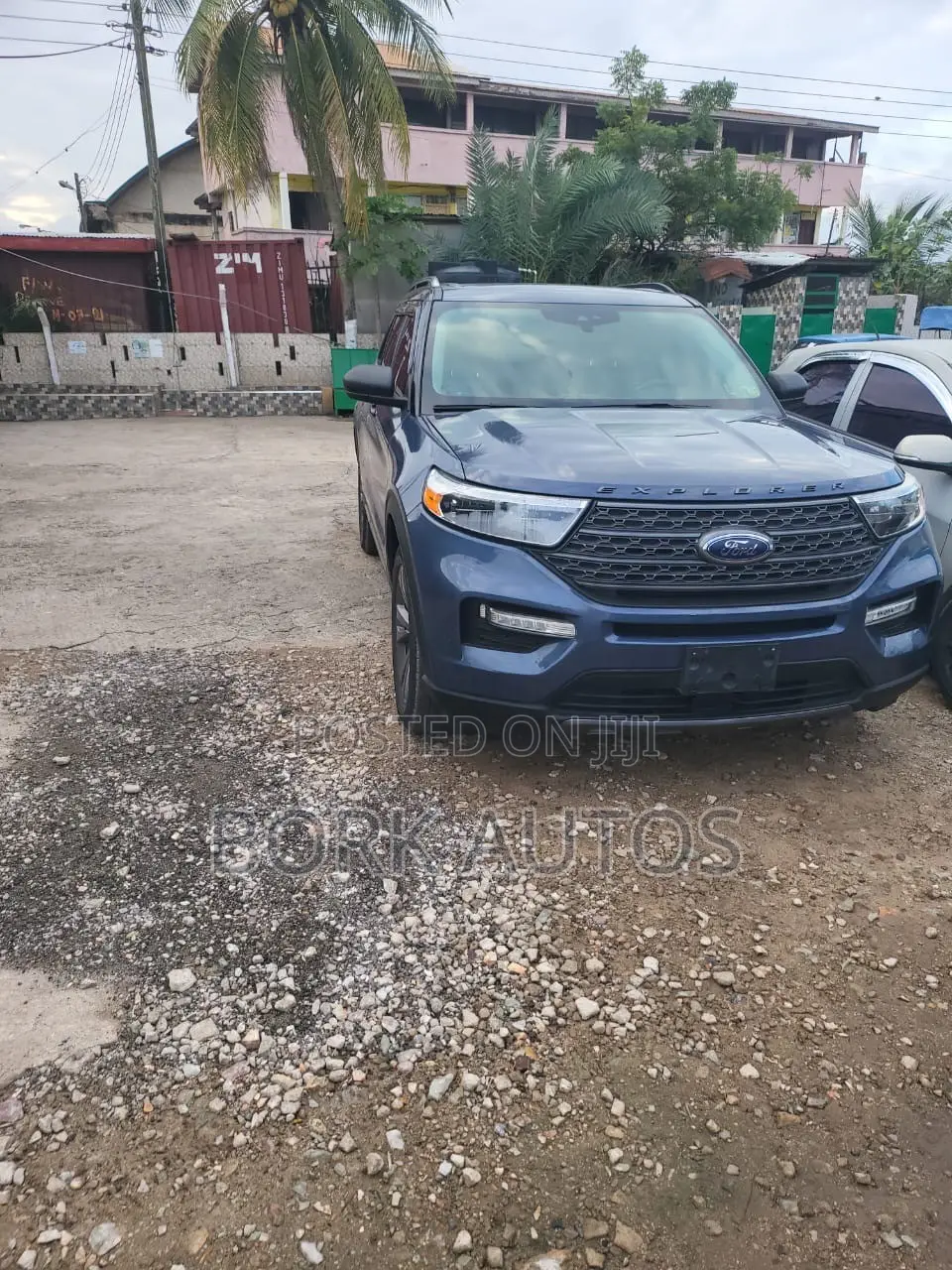 Ford Explorer 2022 Blue