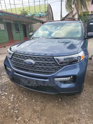 Ford Explorer 2022 Blue