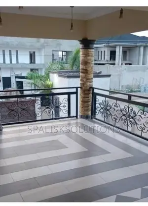 4bdrm House in Community 9, Tema Metropolitan for sale
