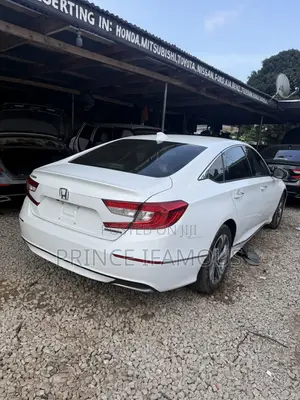 Honda Accord Touring 2018 White