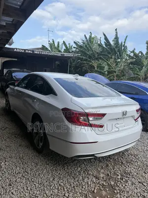 Honda Accord Touring 2018 White