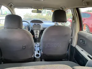 Toyota Vitz 2010 Black