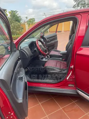 Mitsubishi Outlander SE FWD 2019 Red
