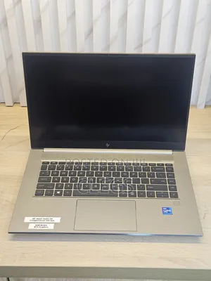 Laptop HP ZBook Studio G8 32GB Intel Core i7 SSD 512GB