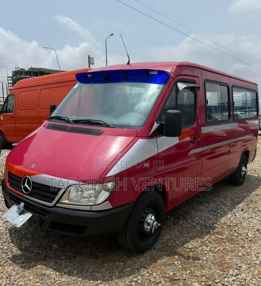 Mercedes-Benz Sprinter 2005 Red