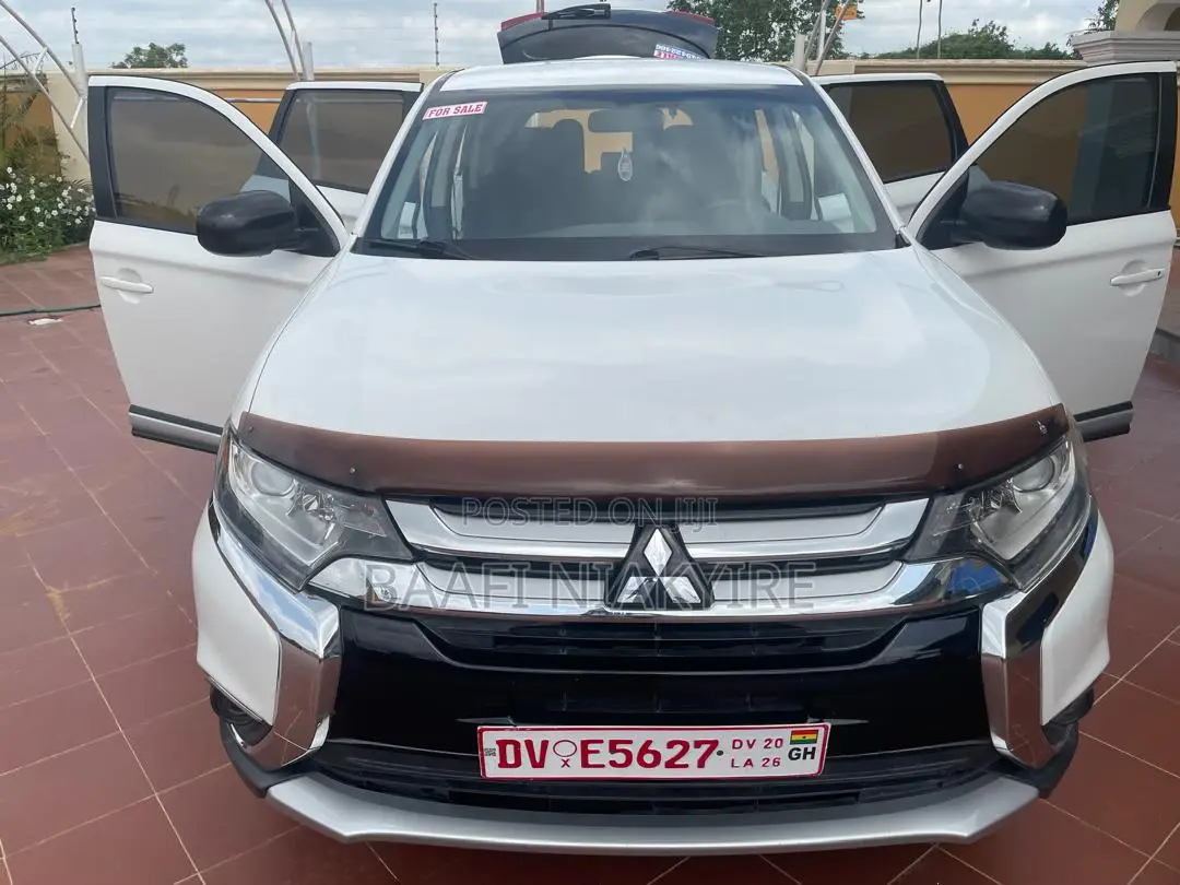 Mitsubishi Outlander 2018 White