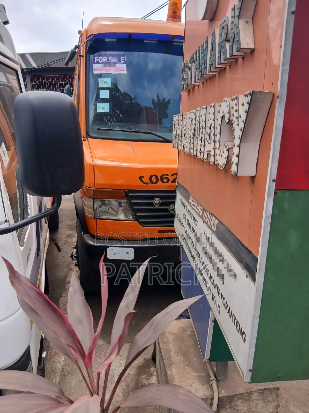 Mercedes-Benz T2 2000 Orange