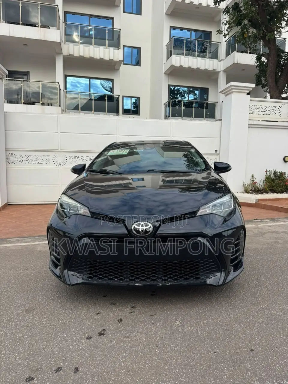 Toyota Corolla SE (1.8L 4cyl 6M) 2018 Black