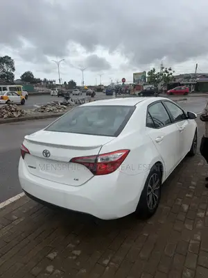 Toyota Corolla 2015 White