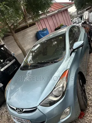 Hyundai Elantra GLS Sedan FWD (1.8L 4cyl 6A) 2013 Green