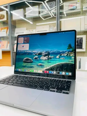 New Laptop Apple MacBook Air 2024 M3 16GB Apple M3 SSD 512GB